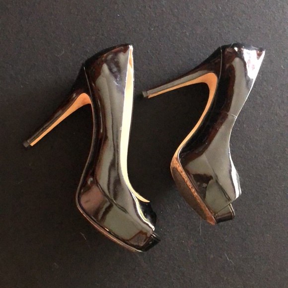 Barney’s of New York - Vero Cuoio Black patent leather, 4 1/2 inch heel peep toe - Picture 3 of 7